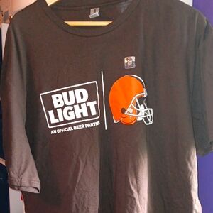 Gildan Black and Orange Short Sleeve Tee